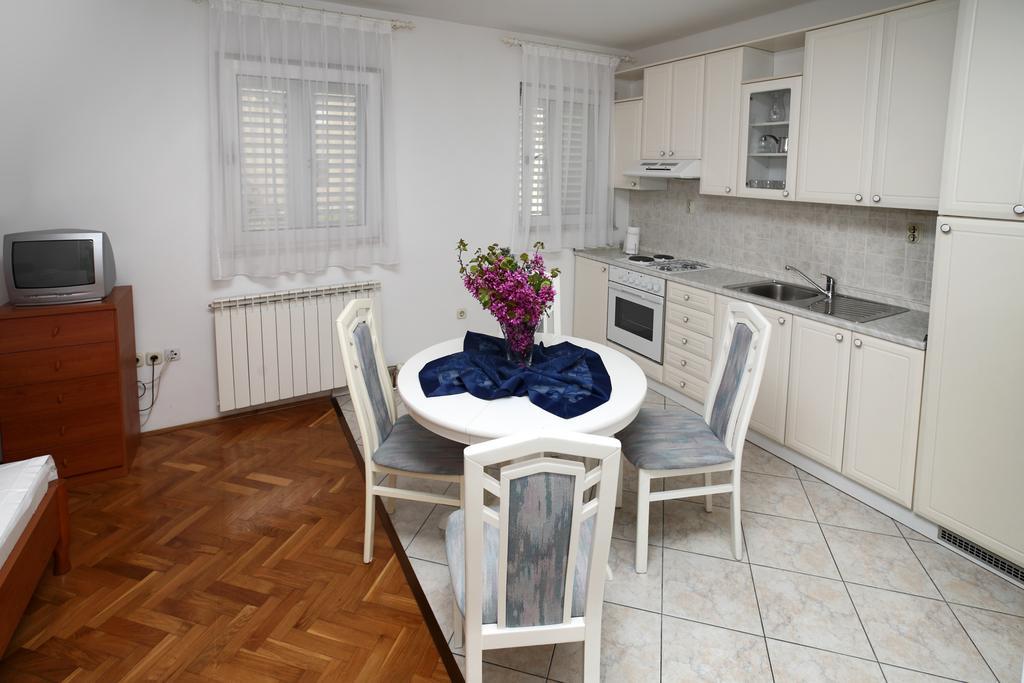 Apartments In Beautiful Split Podstrana Oda fotoğraf