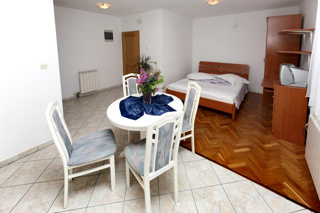 Apartments In Beautiful Split Podstrana Oda fotoğraf