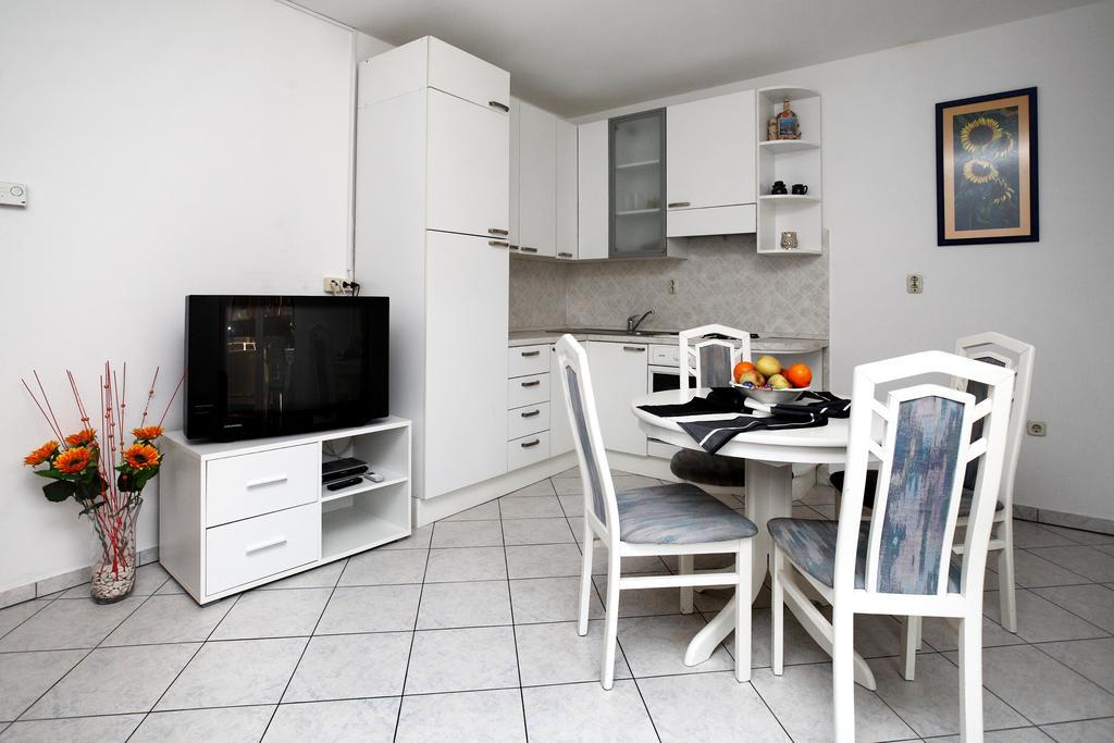 Apartments In Beautiful Split Podstrana Oda fotoğraf